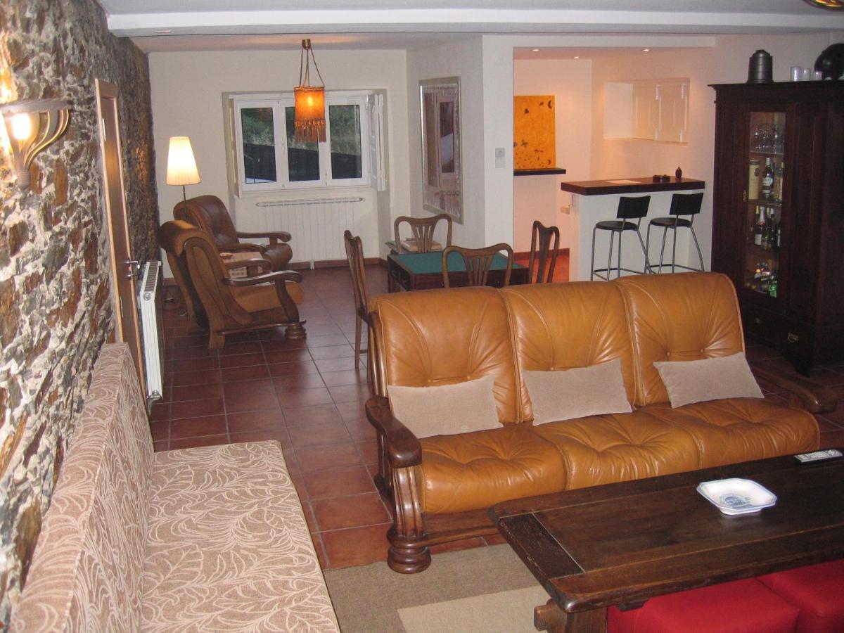 Casa Ribeira De Pera Villa Castanheira de Pera Luaran gambar