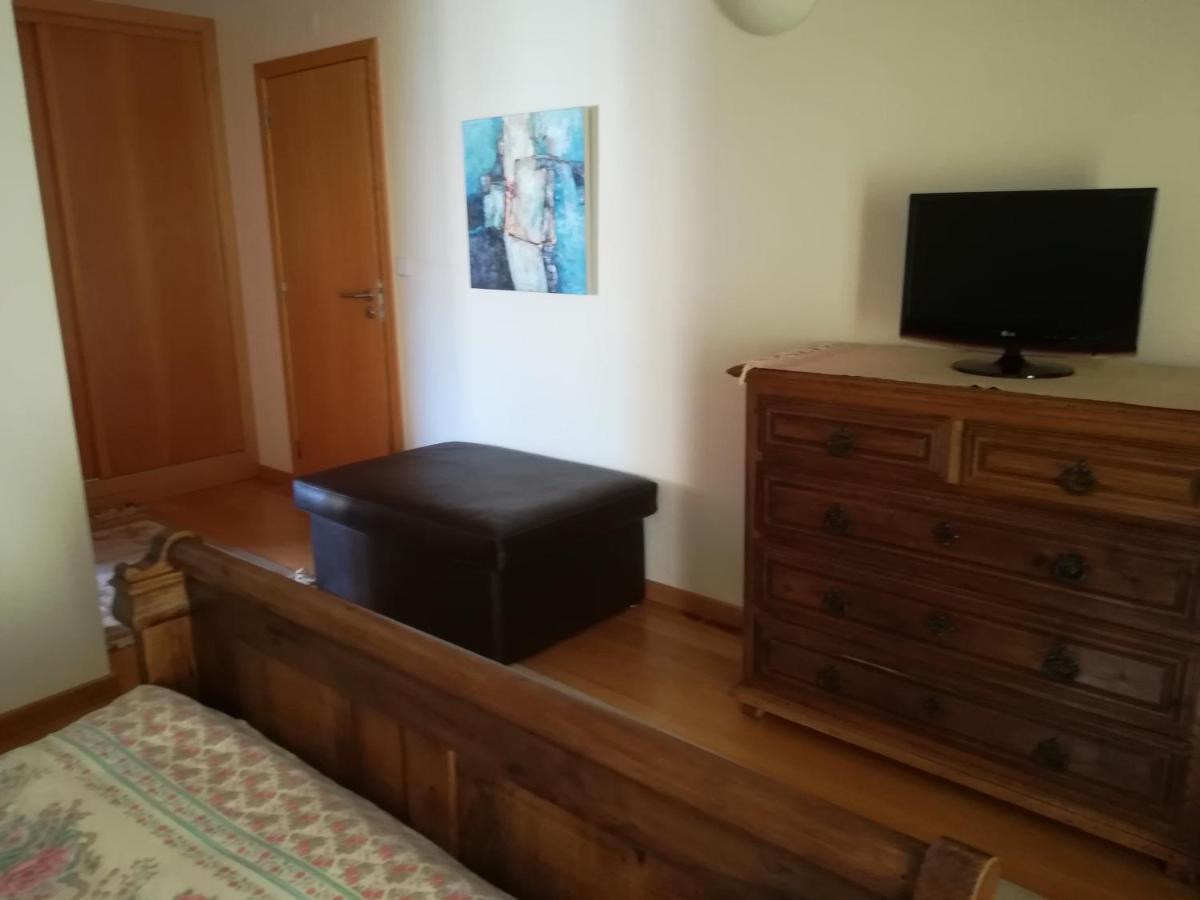 Casa Ribeira De Pera Villa Castanheira de Pera Luaran gambar