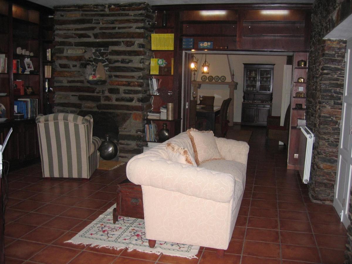 Casa Ribeira De Pera Villa Castanheira de Pera Luaran gambar