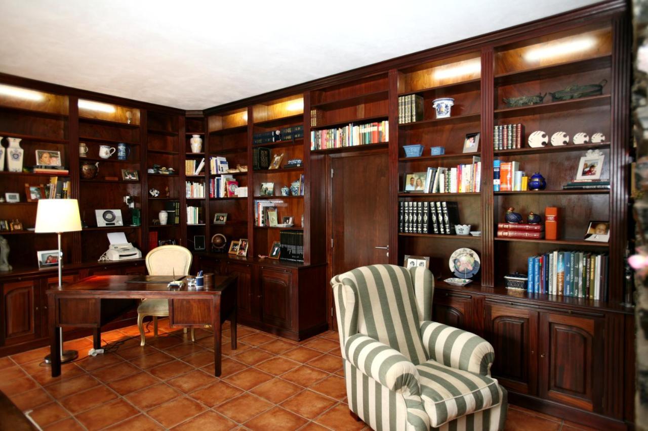 Casa Ribeira De Pera Villa Castanheira de Pera Luaran gambar