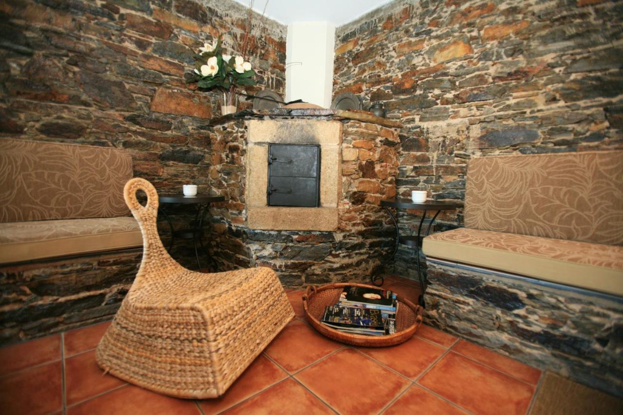 Casa Ribeira De Pera Villa Castanheira de Pera Luaran gambar